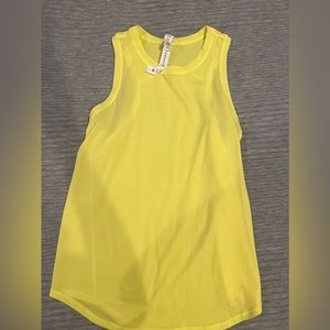 Lululemon top size 4